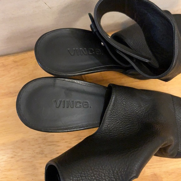 Vince Vero Cuoio Elegant Black Open-Toe Heeled Sandals - Picture 13 of 16